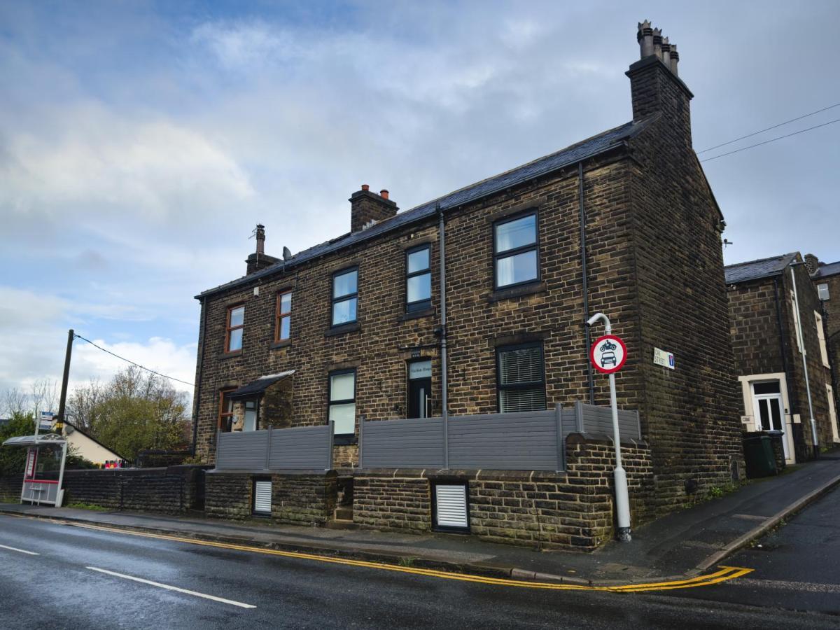 Station House Haworth Apartment Exterior photo
